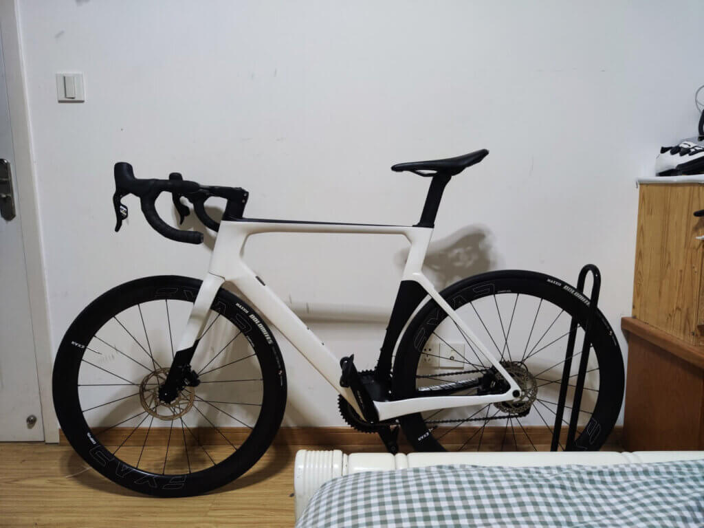 CR08 disc brake road bicycle frame