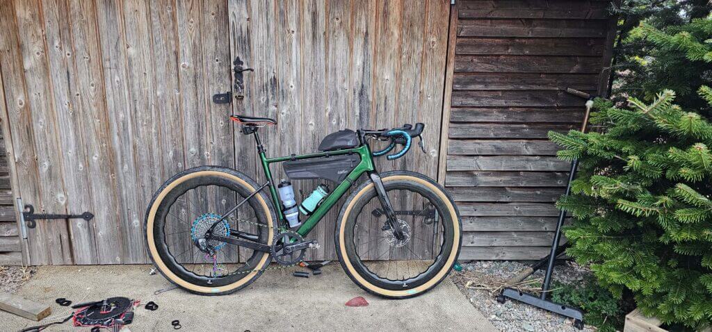 carbon gravel frame