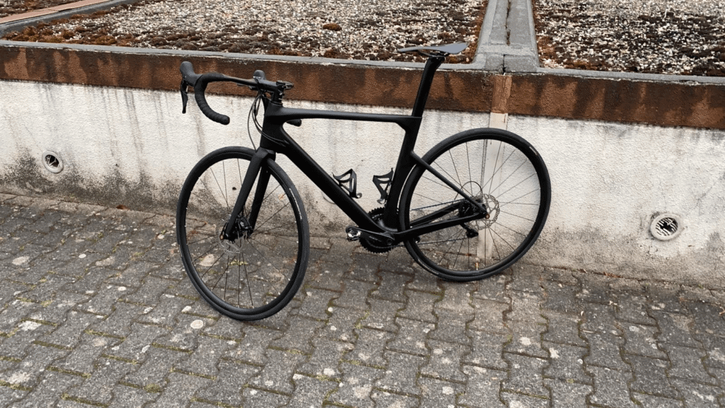 R185 disc brake road frame
