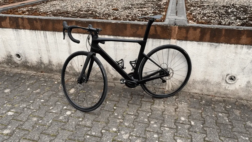 R185 disc brake road frame