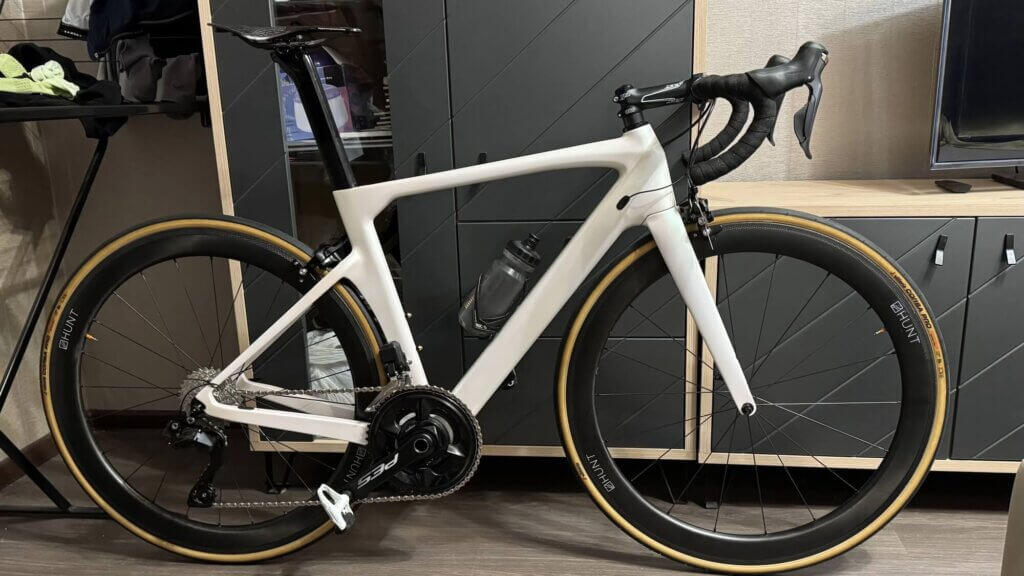 R185 carbon bike frame road