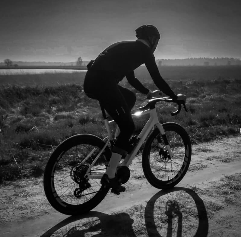 carbon fiber gravel bike