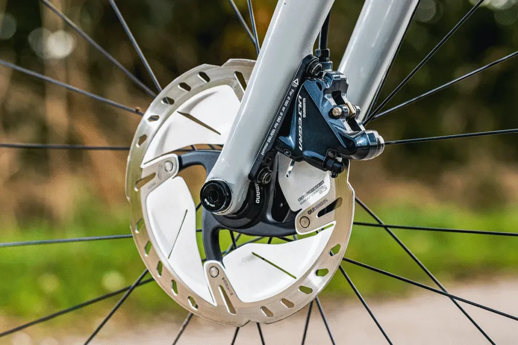 cabon fiber road frame disc brakes