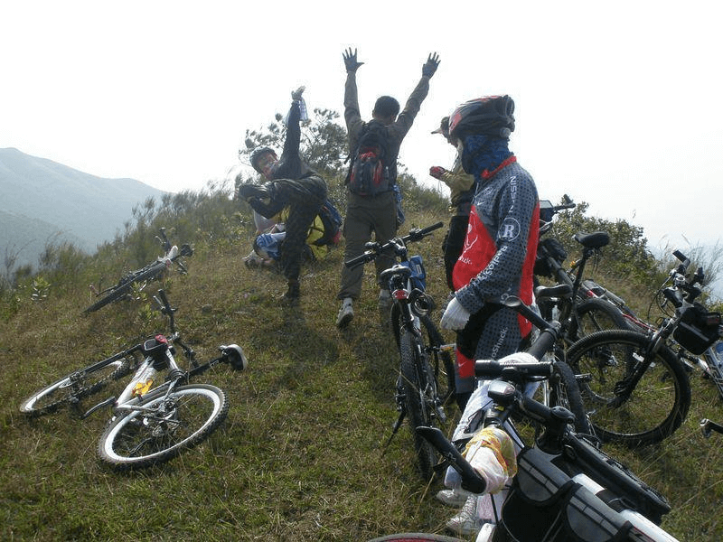 full suspension bicycle race