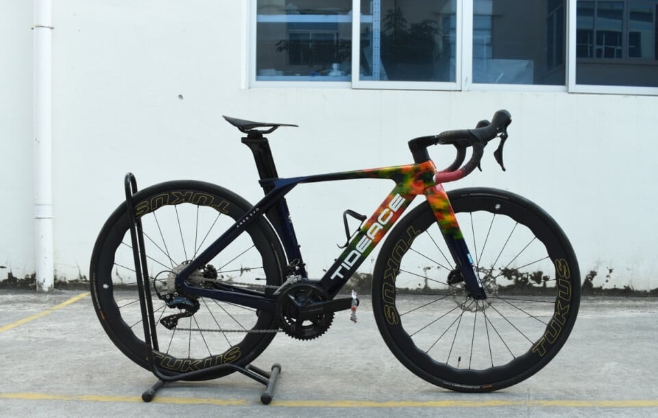 CR068 aero road frame