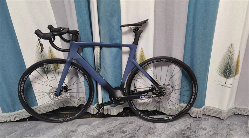 CR08 aero road frame
