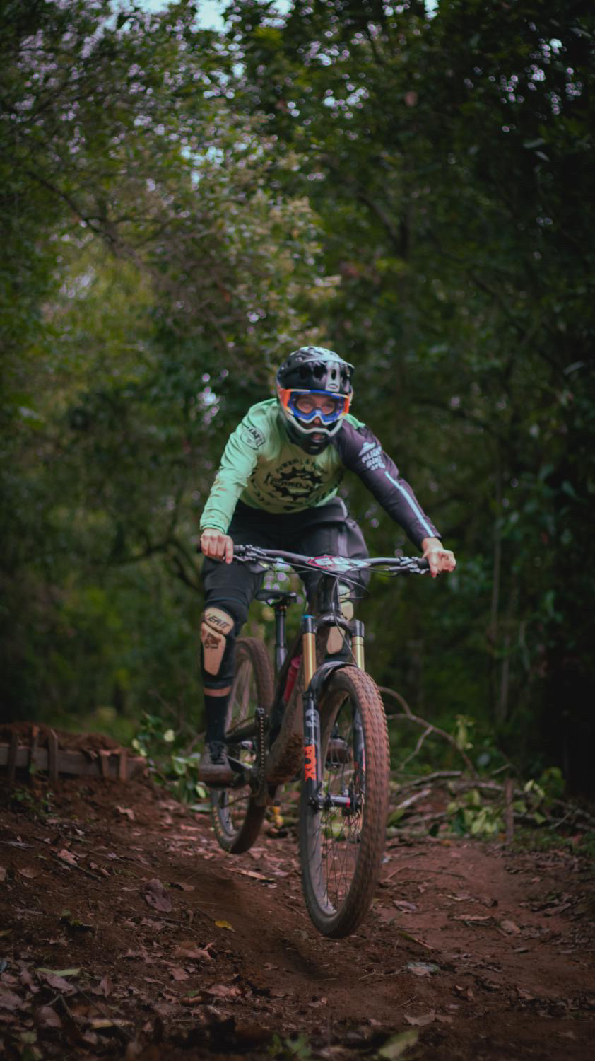 FS838 29er enduro suspsension bike