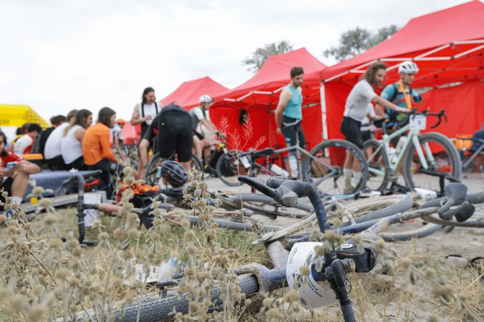 gravel bike frameset race
