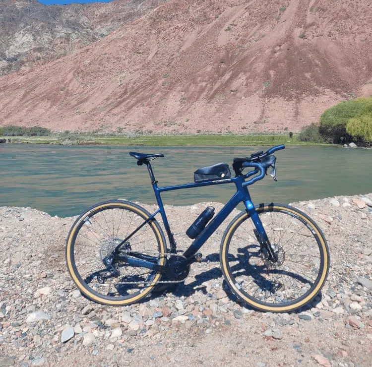 quadro de bicicleta de cascalho para corrida
