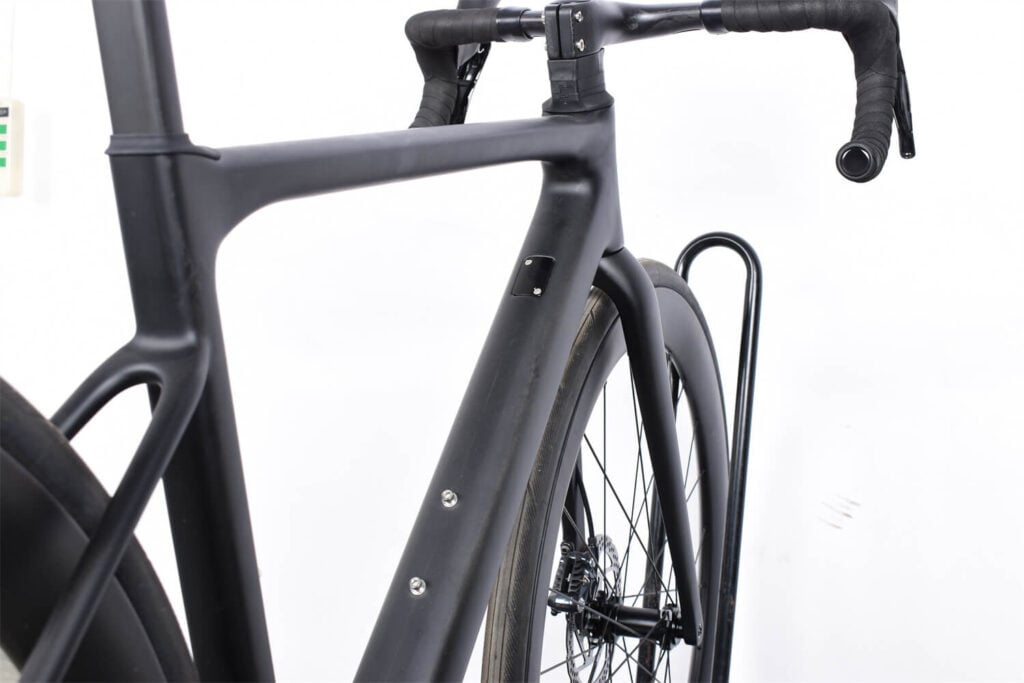 R266 endurance road bike frame
