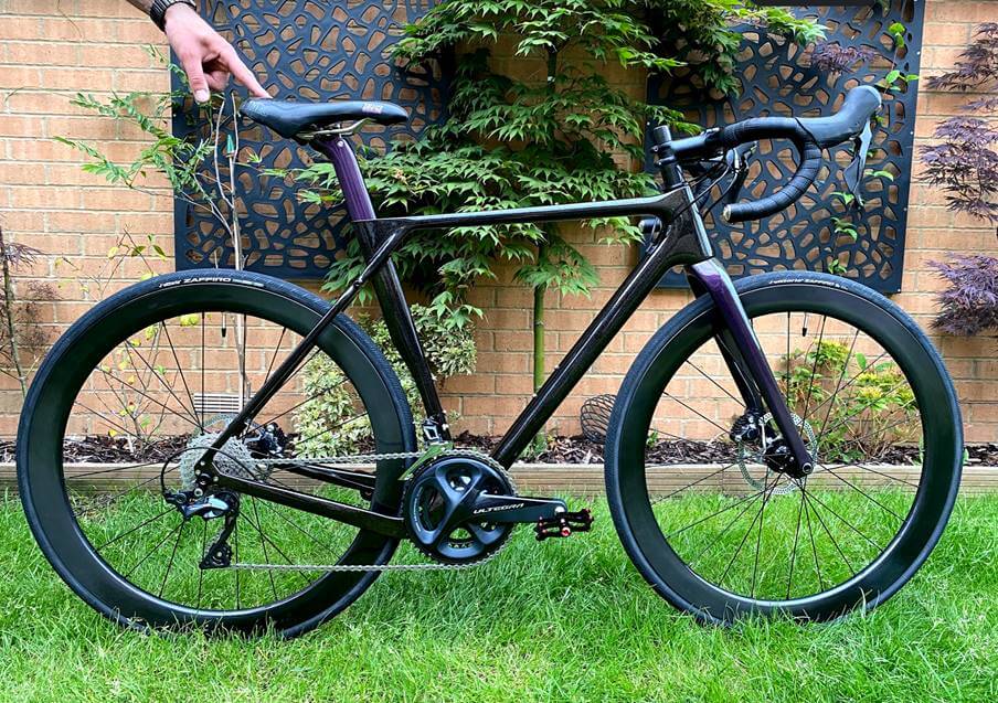 carbon gravel fork bike