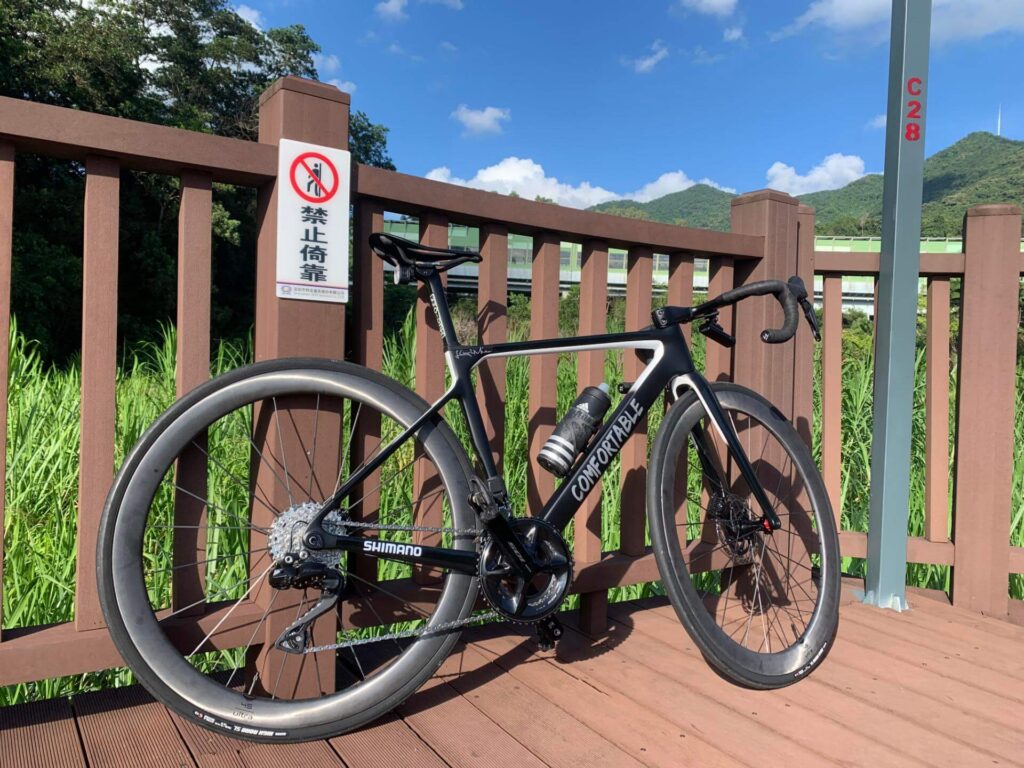 carbon frame road bike