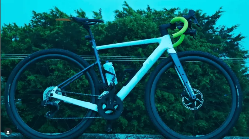 custom paint gravel frame