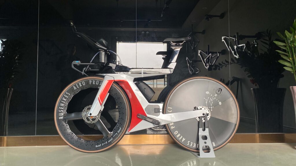 carbon triathlon bike frame