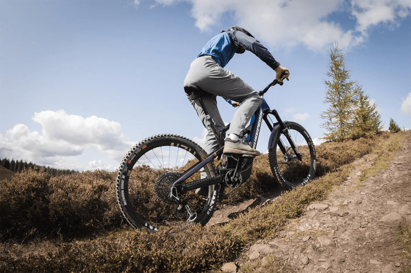 全悬挂自行车车架