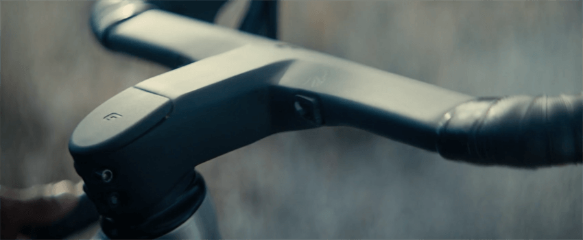 aerodynamiskt styre i kolfiber