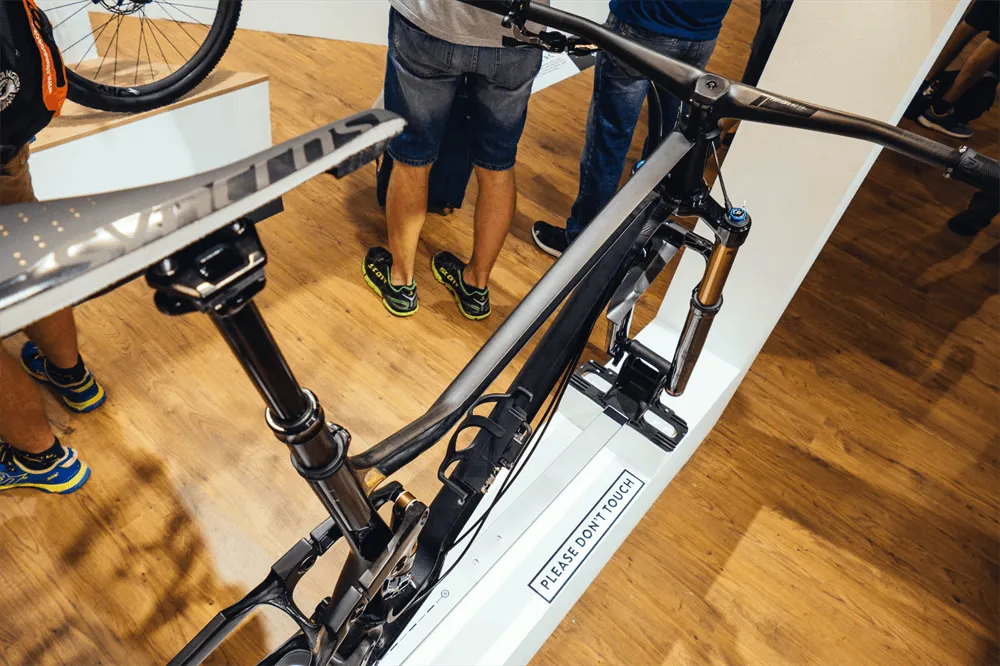 carbon bike frame technology