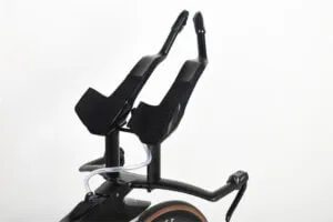 Individuell anpassbare Aero-Lenker aus Kohlefaser